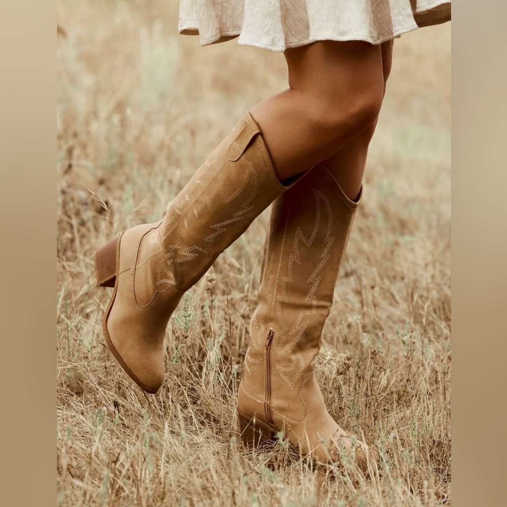 Tan Western-Style Women's Boots